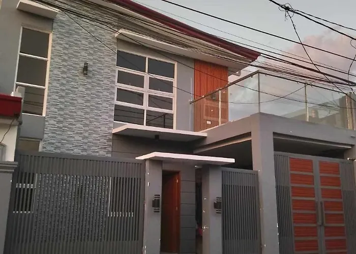 Periwinkle Chalet